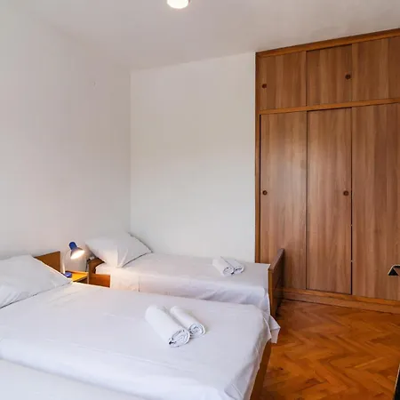 Cozy In - Postira With Kitchen